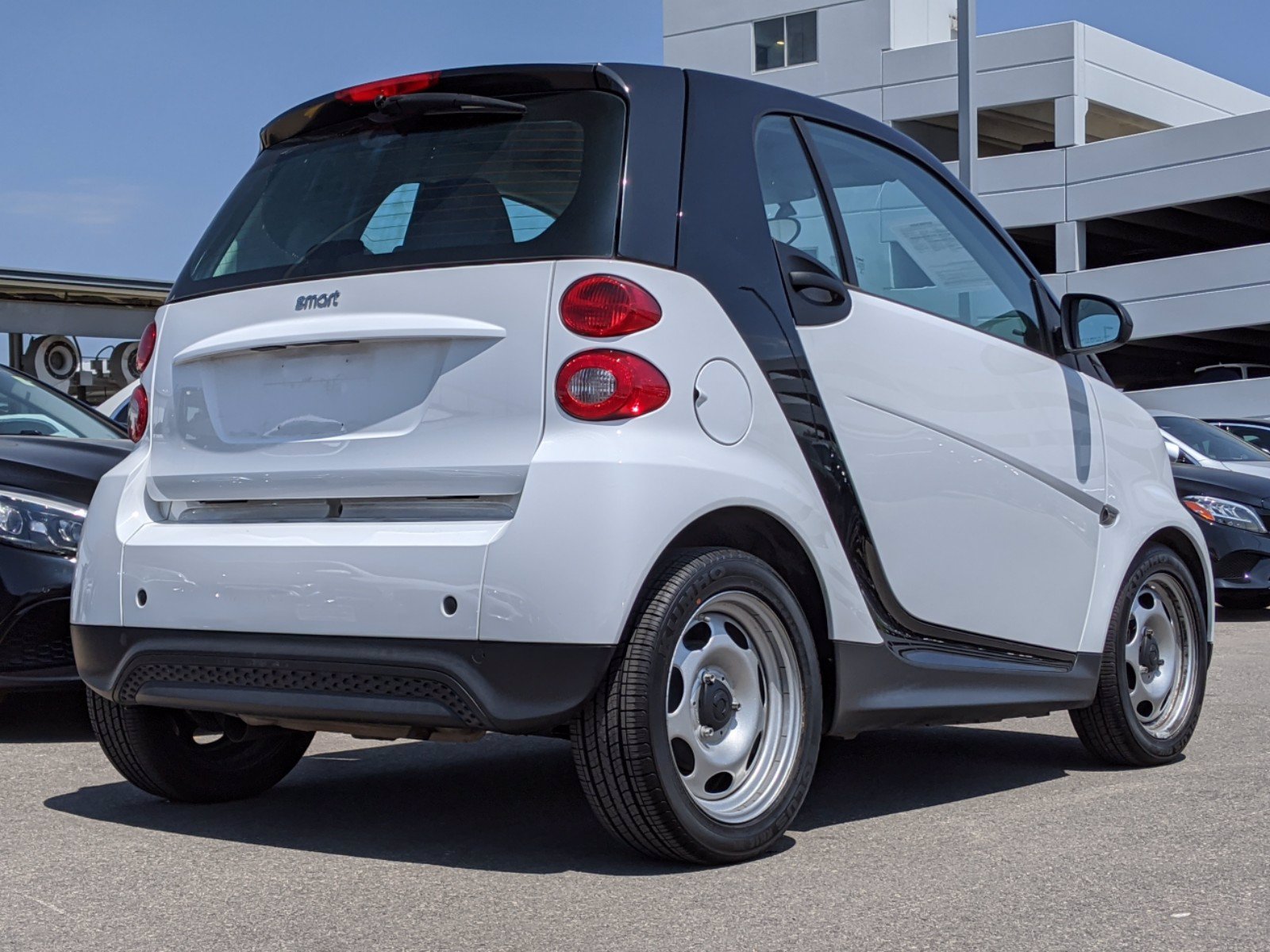 Pre-Owned 2015 smart smart fortwo coupe fortwo coupe COUPE in San